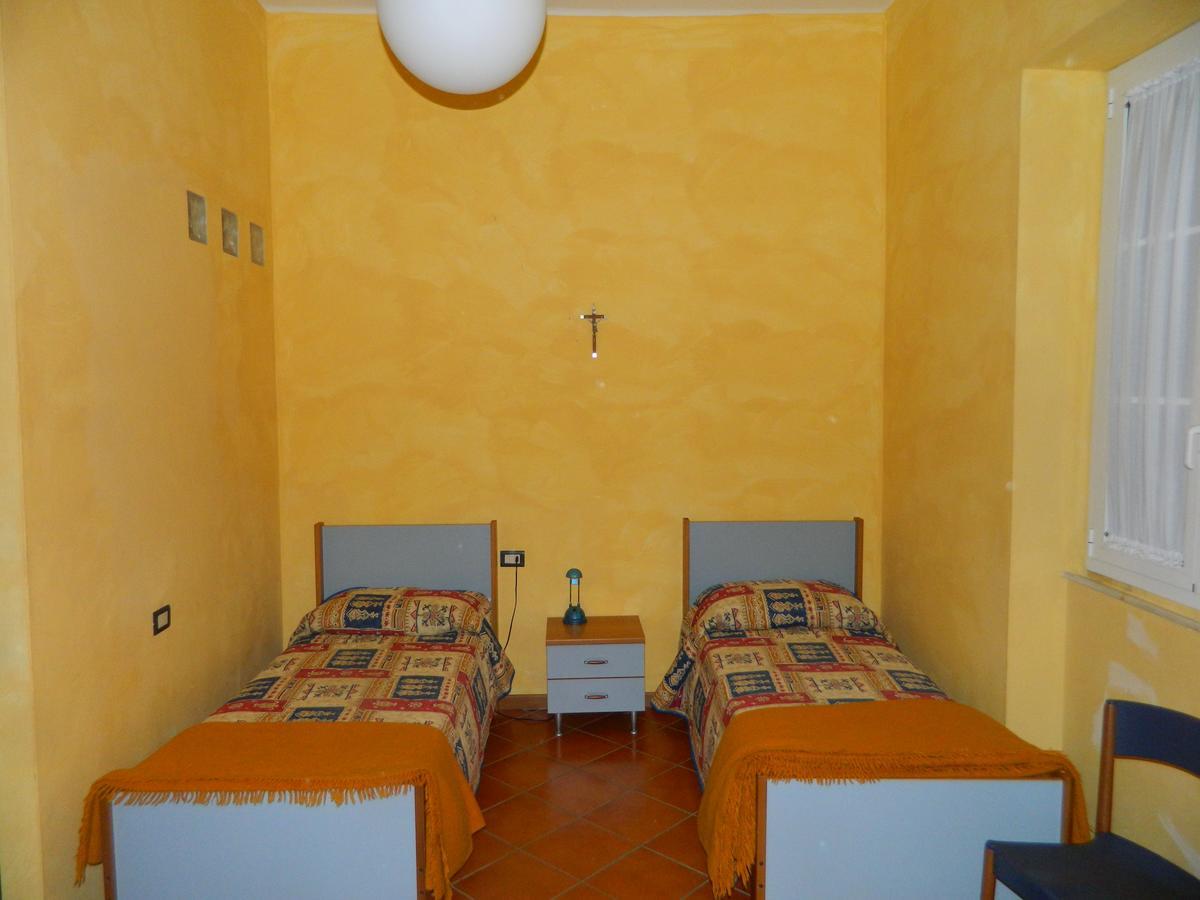 Casa Del Pellegrino Villa Ceranesi Kamer foto